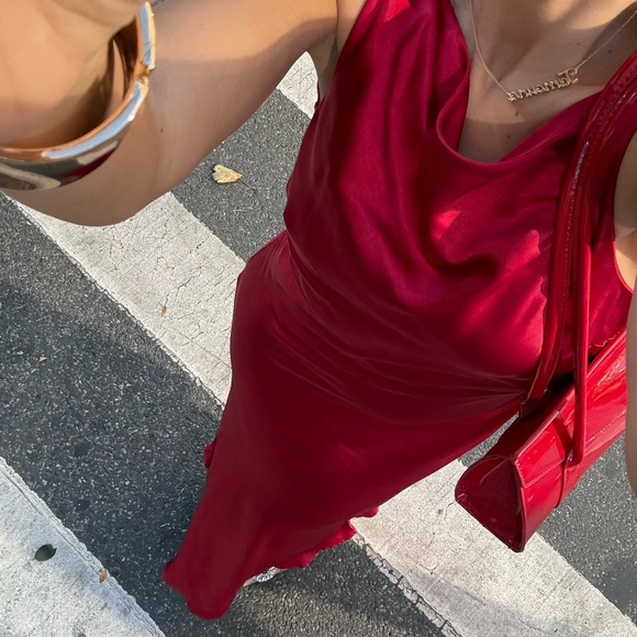 SATIN SLEEVELESS MAXI DRESS WINE. In Perfect condition. - Picture 5 of 7